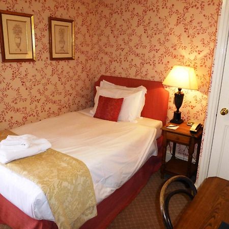 The Bear Hotel Devizes Phòng bức ảnh