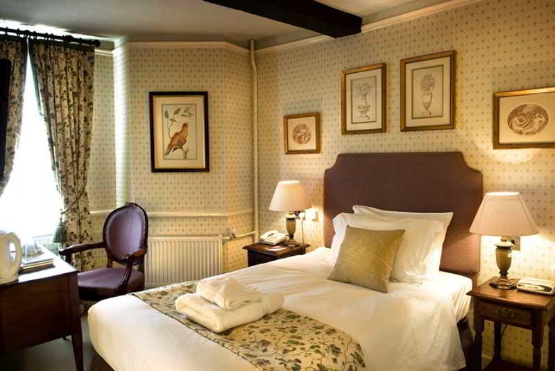 The Bear Hotel Devizes Ngoại thất bức ảnh
