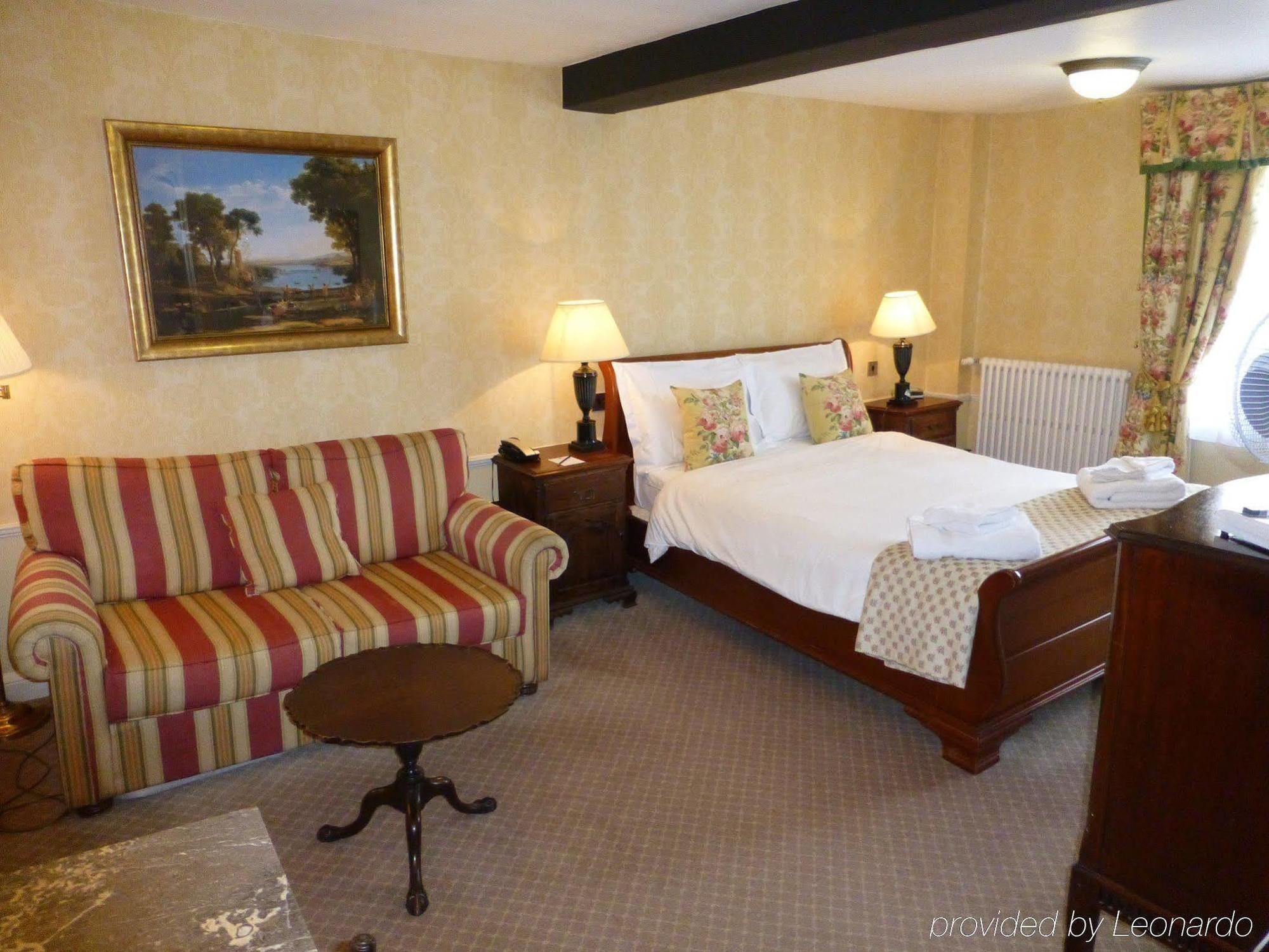 The Bear Hotel Devizes Ngoại thất bức ảnh