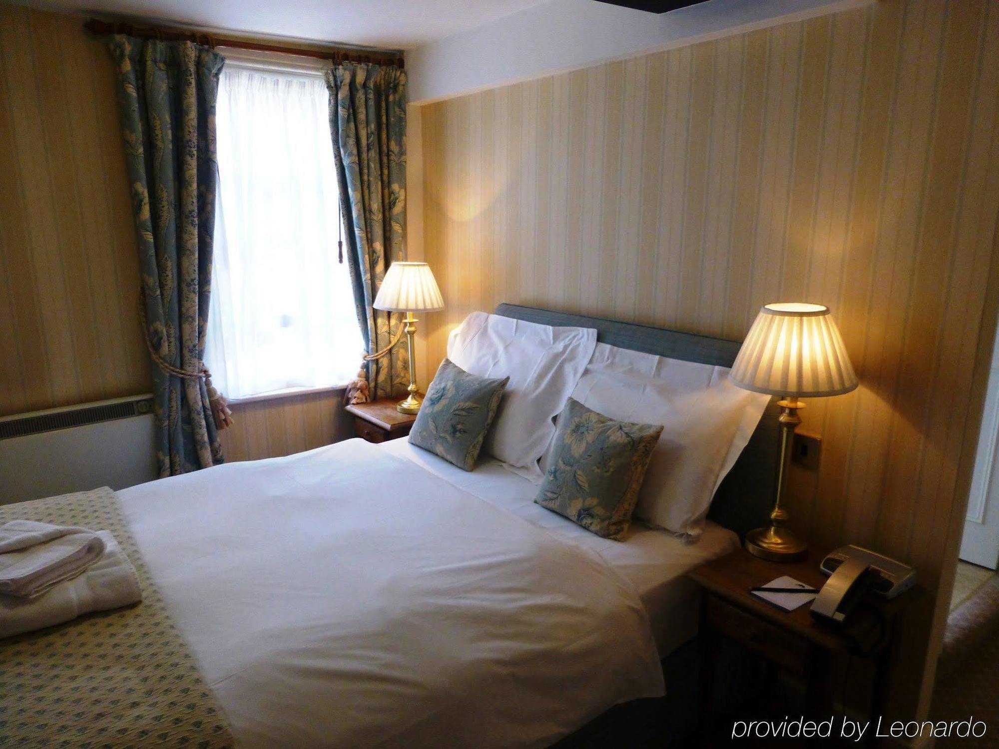 The Bear Hotel Devizes Ngoại thất bức ảnh